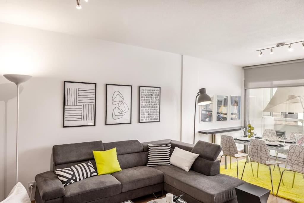 Apartament Luxurious Bright & Stylish 2Br With Office In Nikozja Zewnętrze zdjęcie